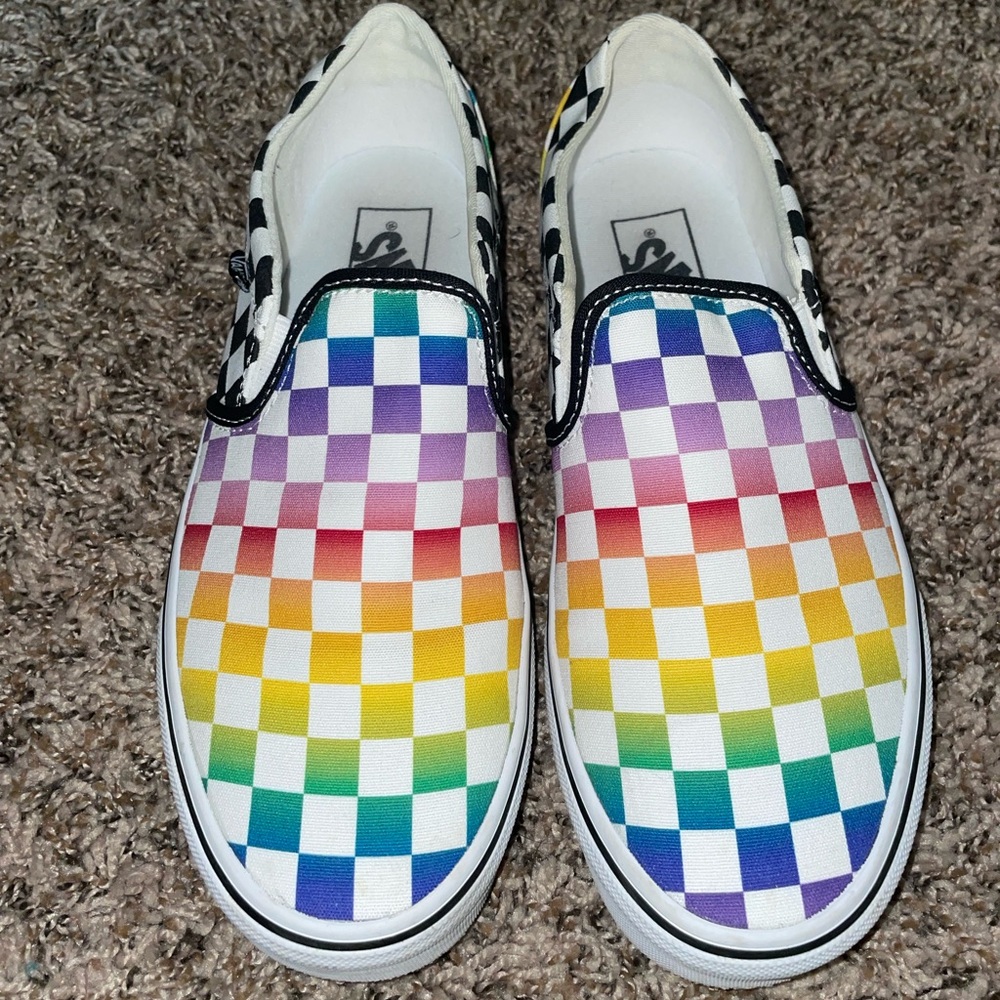 W8 rainbow vans